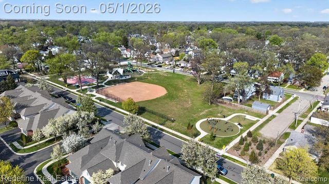722 E Parent Avenue, Royal Oak, MI 48067