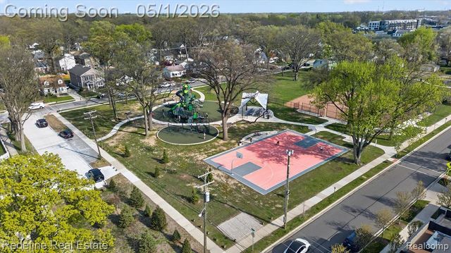 722 E Parent Avenue, Royal Oak, MI 48067