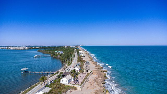 2929 SE Ocean Boulevard 134-3, Stuart, FL 34996