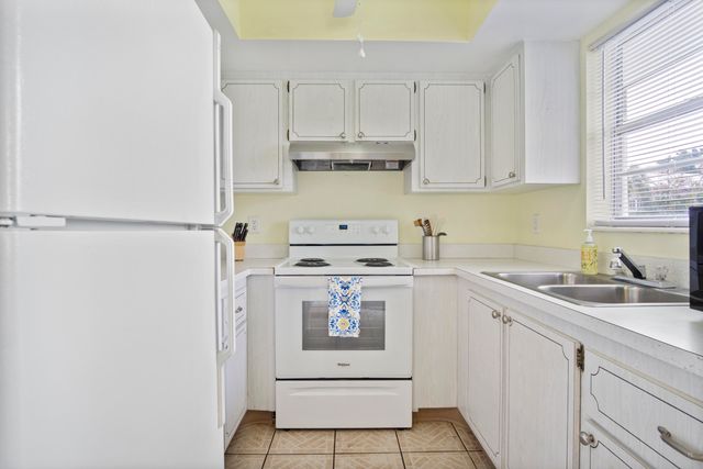 2929 SE Ocean Boulevard 134-3, Stuart, FL 34996