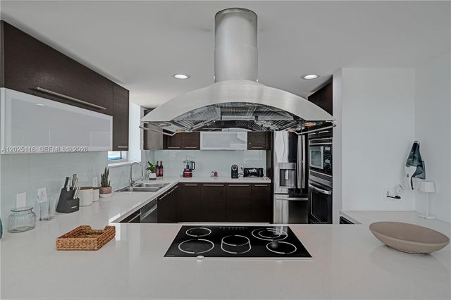 7930 E Dr 1808 1808, North Bay Village, FL 33141