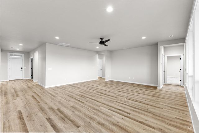 1038 W Cub River Dr, Meridian, ID 83642