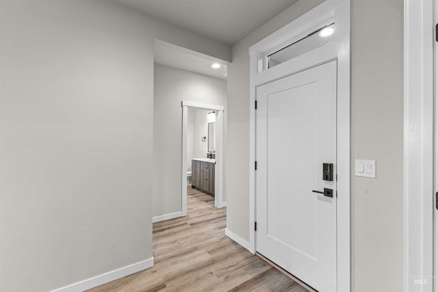 1038 W Cub River Dr, Meridian, ID 83642