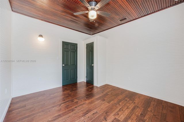 3826 Oak Ave 3826, Miami, FL 33133