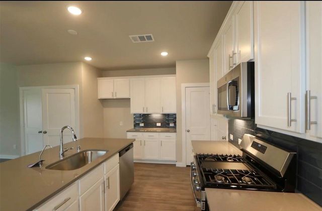 21663 Sandy Dune Drive, Cypress, TX 77433