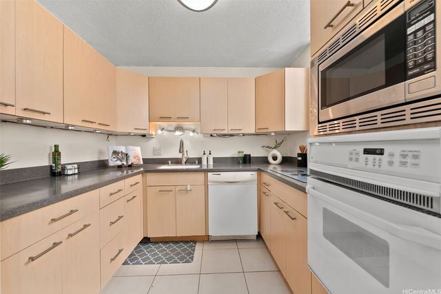 1717 Ala Wai Boulevard 2310, Honolulu, HI 96815