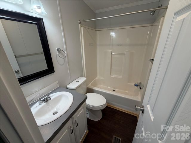 4222 Brookwood Place, Lenoir, NC 28645
