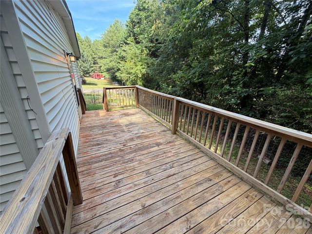 4222 Brookwood Place, Lenoir, NC 28645
