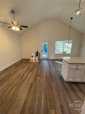 9 Helmken Street, Savannah, GA 31404