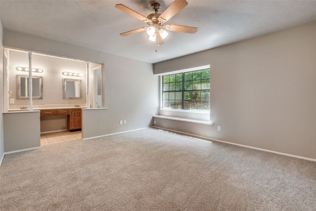 2324 Escalante Avenue, Fort Worth, TX 76112