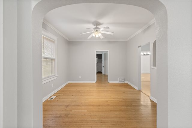 930 18th Street, Des Moines, IA 50314