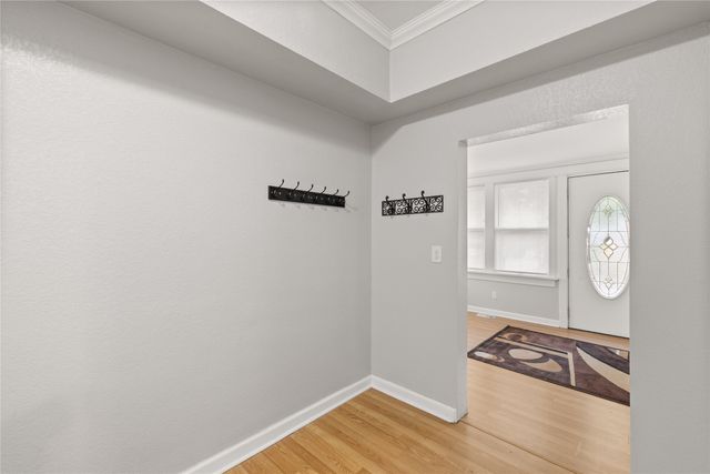 930 18th Street, Des Moines, IA 50314