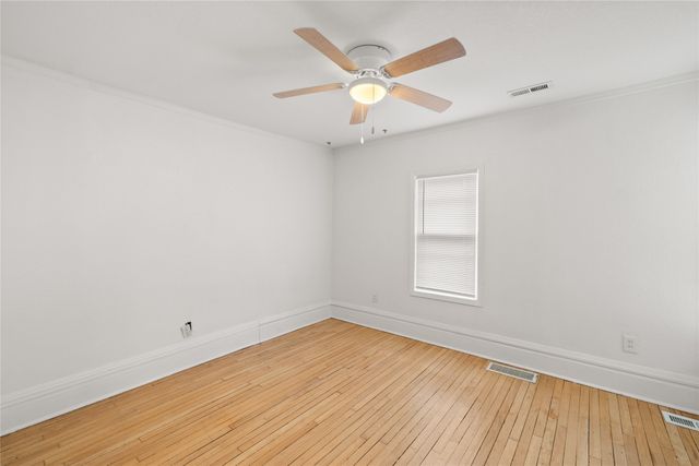 930 18th Street, Des Moines, IA 50314