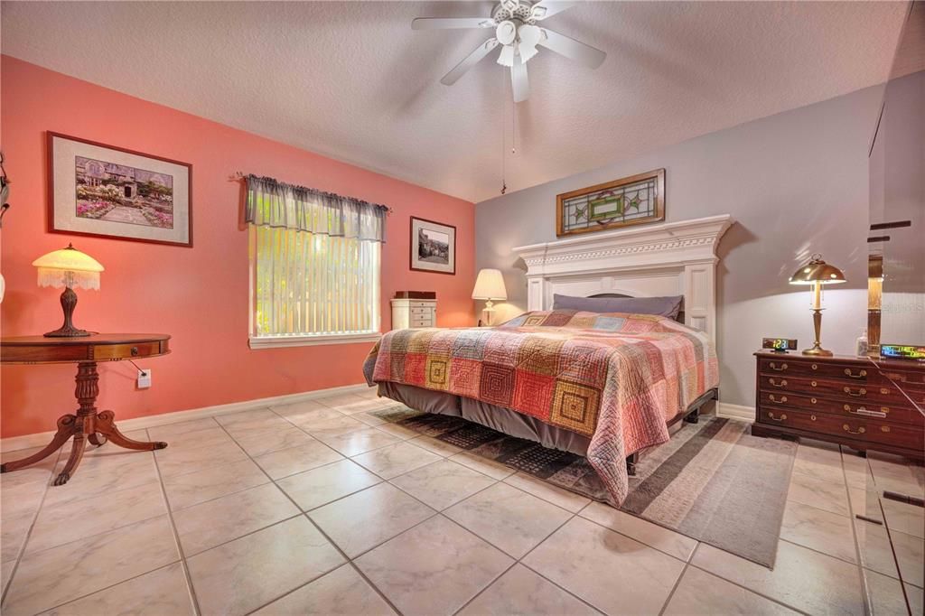 Image 25 of property listing at 1131 LEMONWOOD AVENUE, Deland, FL 32724