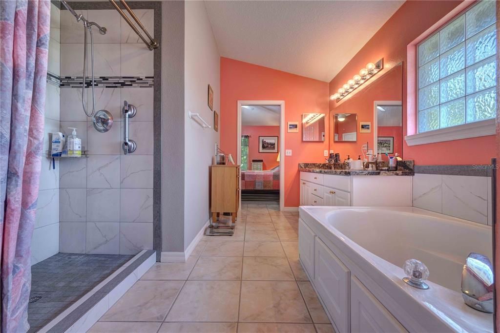 Image 30 of property listing at 1131 LEMONWOOD AVENUE, Deland, FL 32724