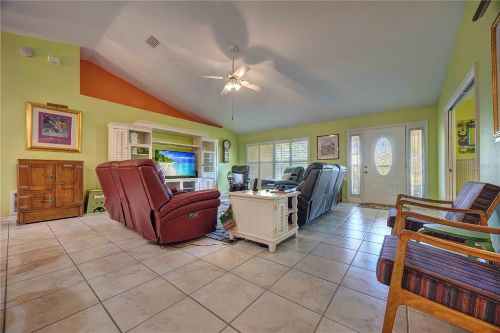 Image 5 of property listing at 1131 LEMONWOOD AVENUE, Deland, FL 32724