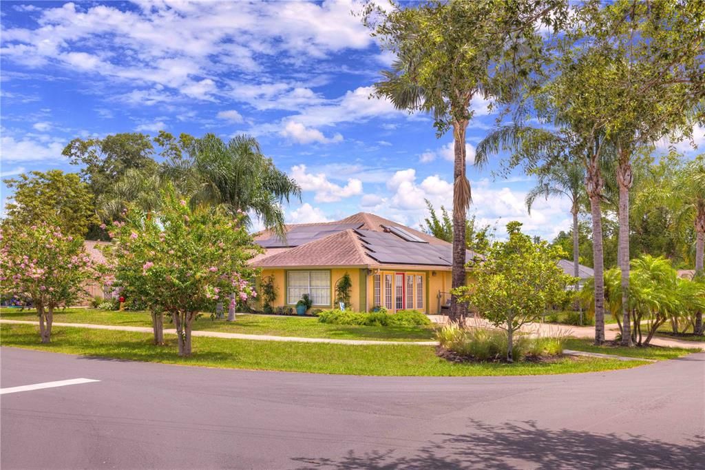 Image 50 of property listing at 1131 LEMONWOOD AVENUE, Deland, FL 32724