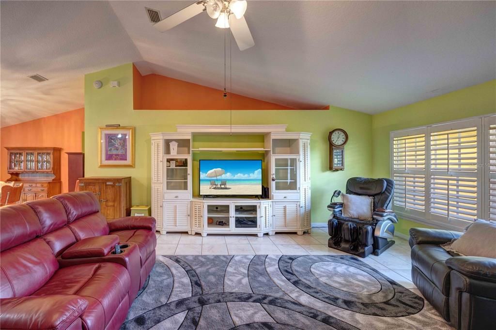 Image 7 of property listing at 1131 LEMONWOOD AVENUE, Deland, FL 32724