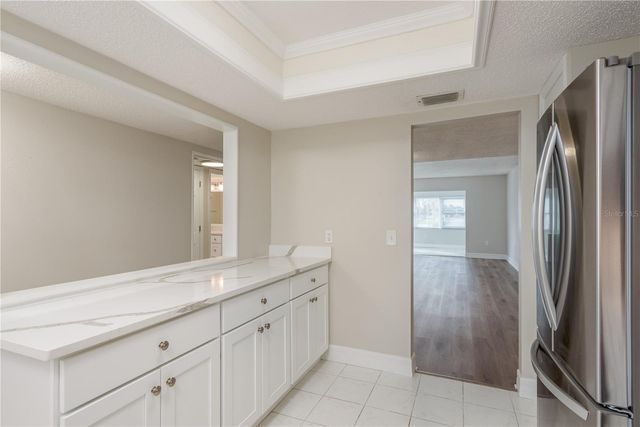 8 GLENCOE PLACE 104, Dunedin, FL 34698