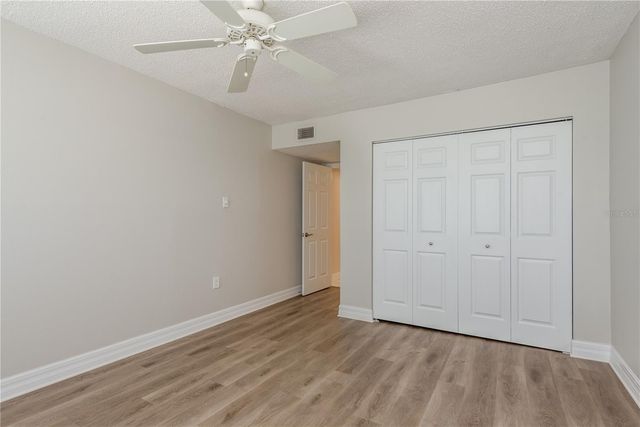 8 GLENCOE PLACE 104, Dunedin, FL 34698