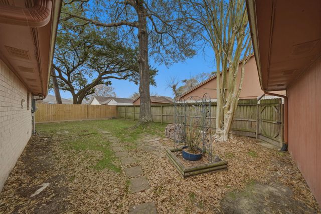 5822 Skewen Street, Humble, TX 77346