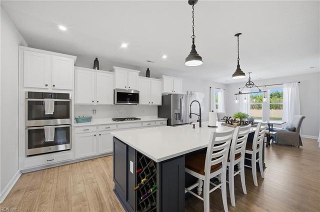 136 Gables PL, Moyock, NC 27958