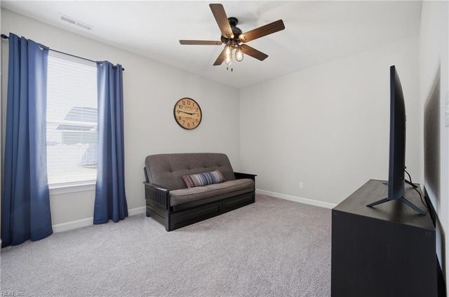 136 Gables PL, Moyock, NC 27958