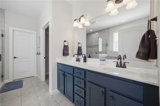 136 Gables PL, Moyock, NC 27958