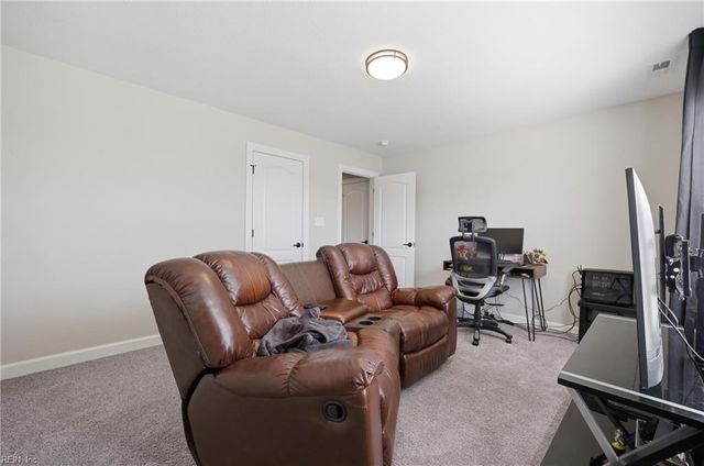 136 Gables PL, Moyock, NC 27958