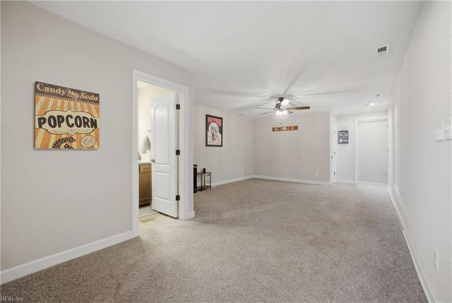 136 Gables PL, Moyock, NC 27958