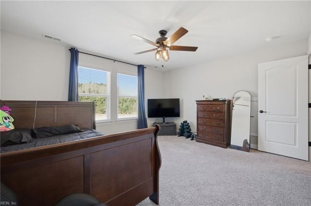 136 Gables PL, Moyock, NC 27958