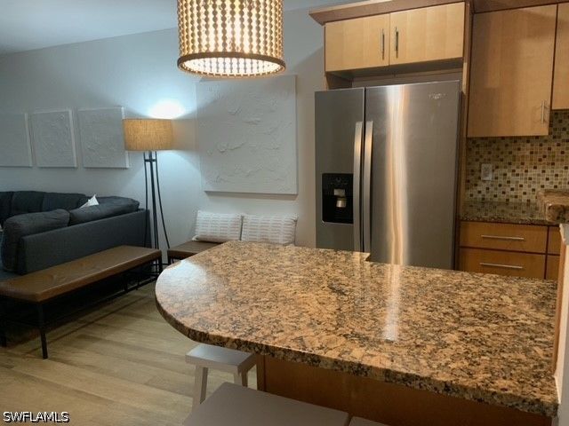 1417 Chesapeake AVE 201, Naples, FL 34102