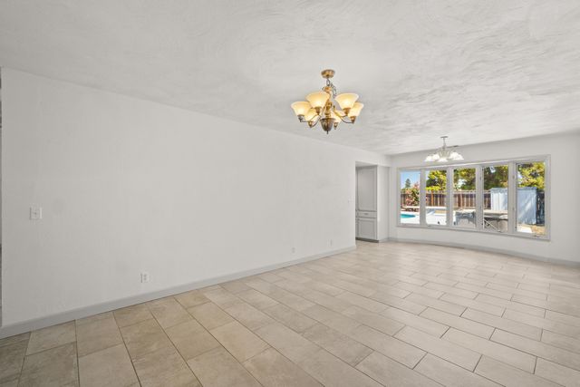 713 W Pine Street, Exeter, CA 93221