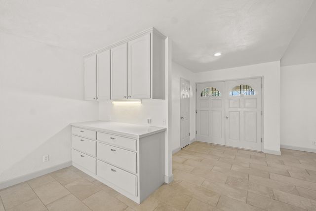 713 W Pine Street, Exeter, CA 93221