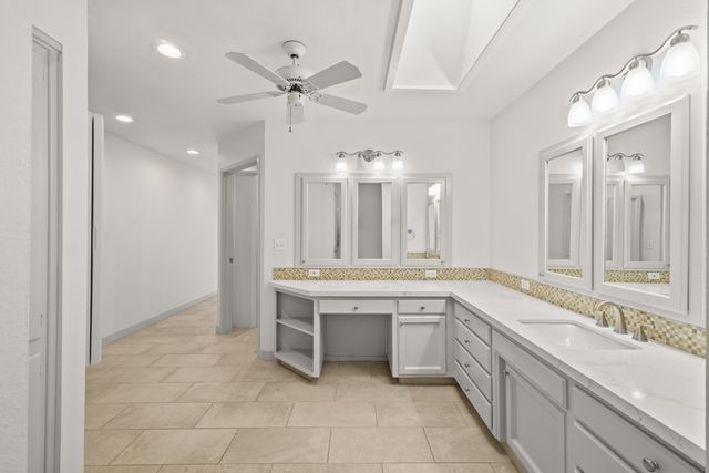 713 W Pine Street, Exeter, CA 93221