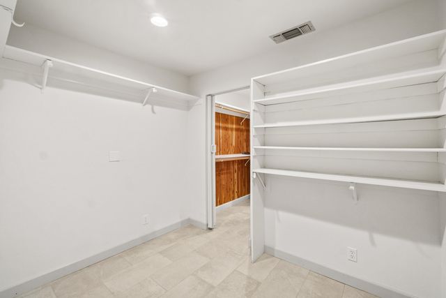 713 W Pine Street, Exeter, CA 93221