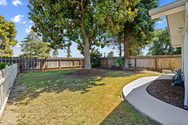 713 W Pine Street, Exeter, CA 93221