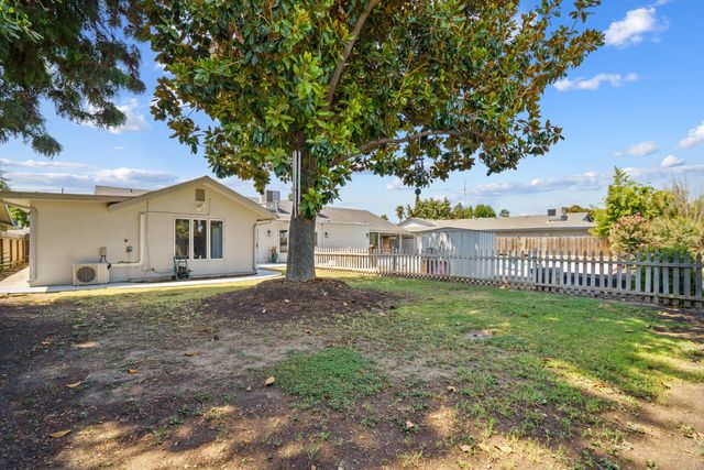 713 W Pine Street, Exeter, CA 93221