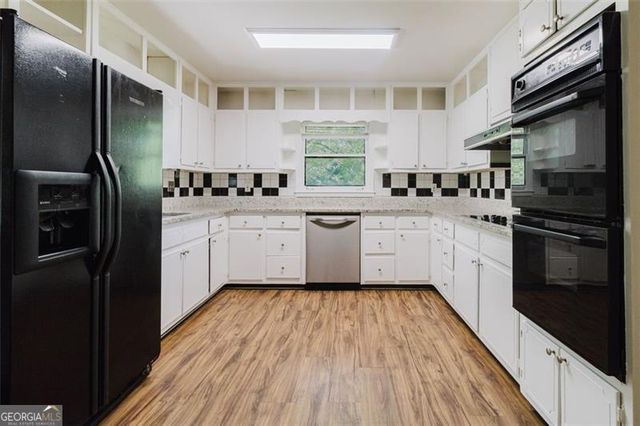 11433 PANHANDLE Road, Hampton, GA 30228