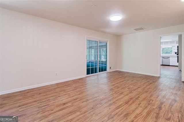 11433 PANHANDLE Road, Hampton, GA 30228