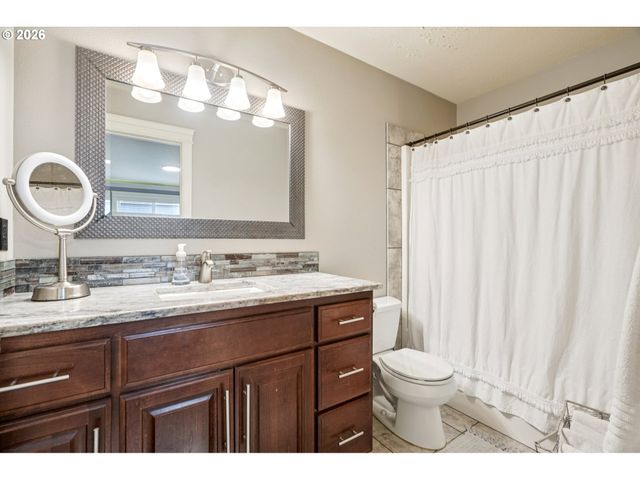 5619 Ne 64TH St, Vancouver, WA 98661