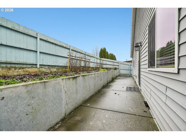 5619 Ne 64TH St, Vancouver, WA 98661