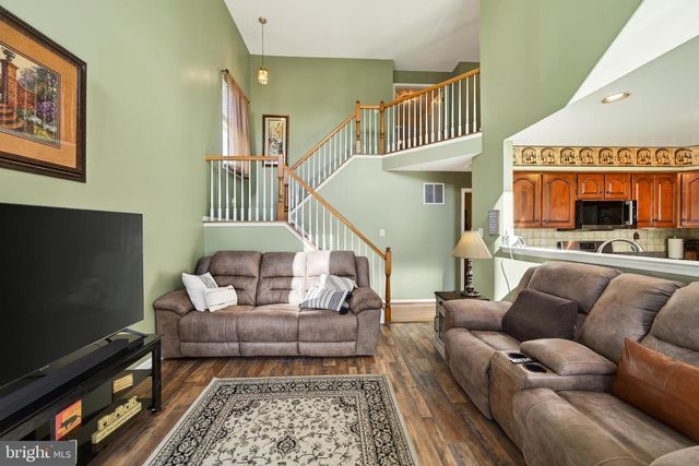 205 COMMONS LN, Collegeville, PA 19426