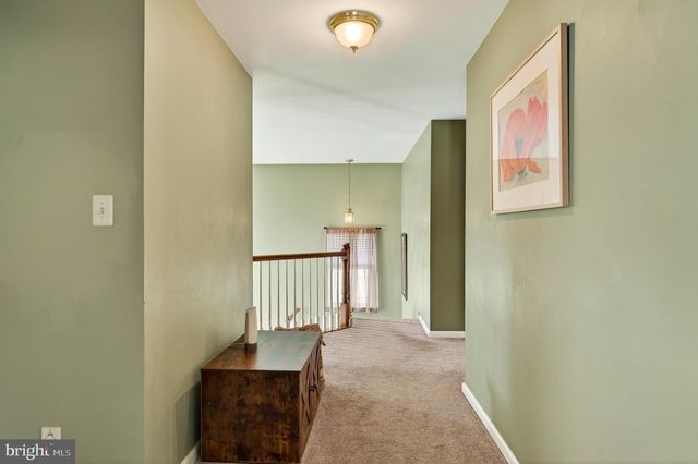 205 COMMONS LN, Collegeville, PA 19426