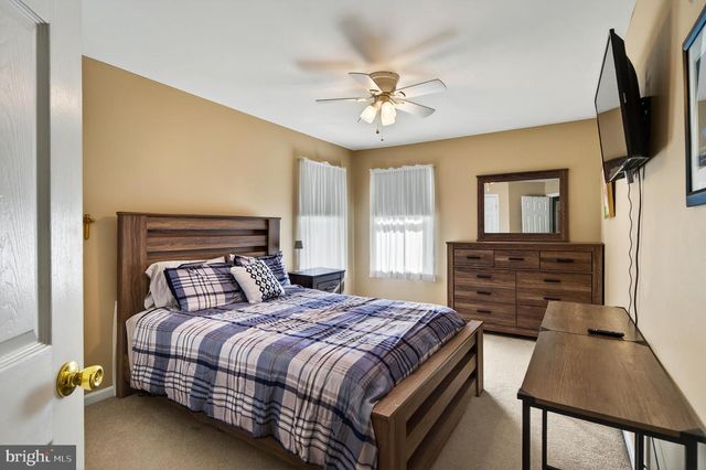 205 COMMONS LN, Collegeville, PA 19426