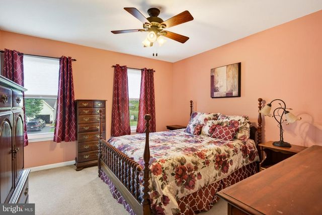 205 COMMONS LN, Collegeville, PA 19426