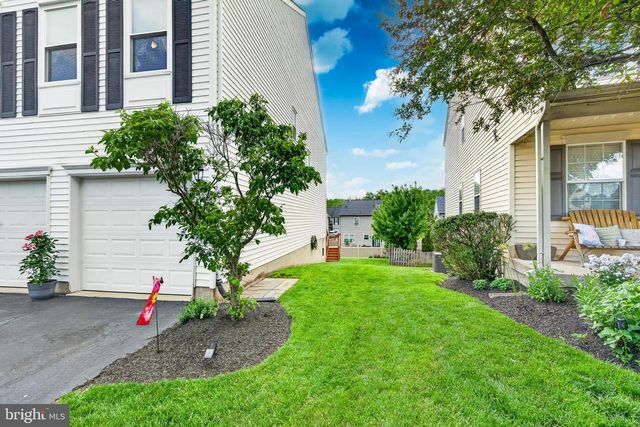 205 COMMONS LN, Collegeville, PA 19426