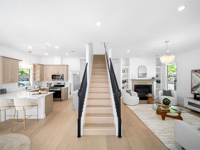 5209 Evans Ave A, Austin, TX 78751