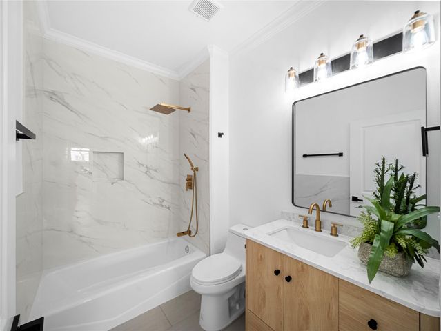 5209 Evans Ave A, Austin, TX 78751