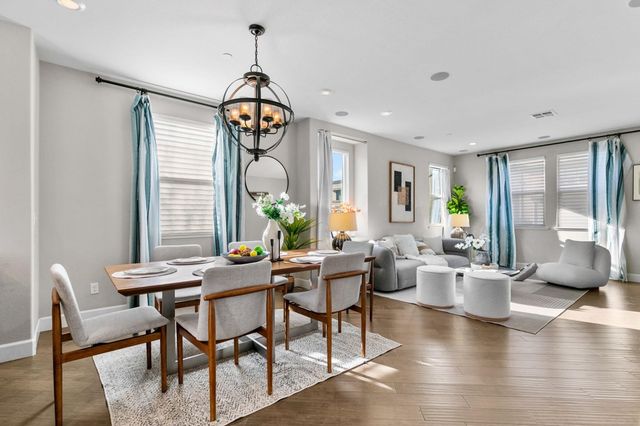 1038 Giacomo Ln, San Jose, CA 95131